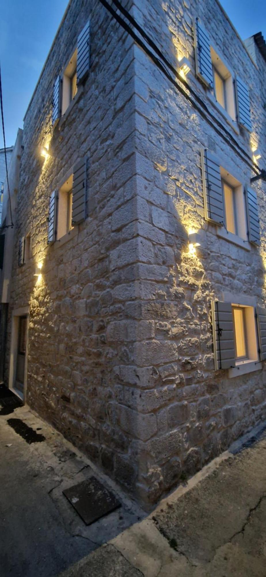 Willa Viu2 Castle Kaštela Zewnętrze zdjęcie
